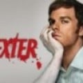 Dexter renouvelle